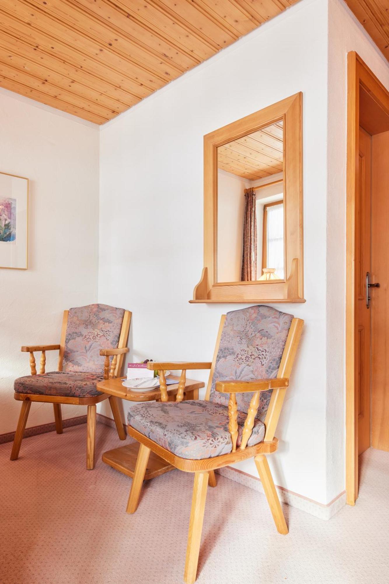 Hotel Sonne Post Mit Schwimmbad Titisee-Neustadt Eksteriør billede